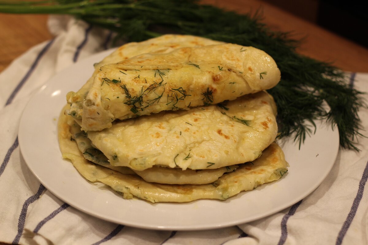 Лепешки с начинкой дагестанское блюдо