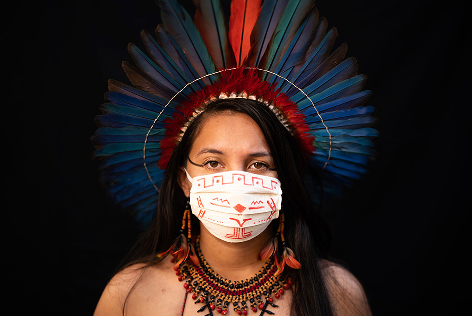 https://lenta.ru/photo/2020/06/28/amazonia/  Фото: Felipe Dana / AP