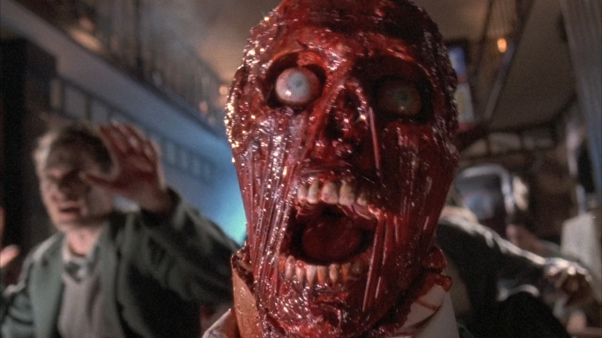 Кадр из фильма "Живая мертвечина"