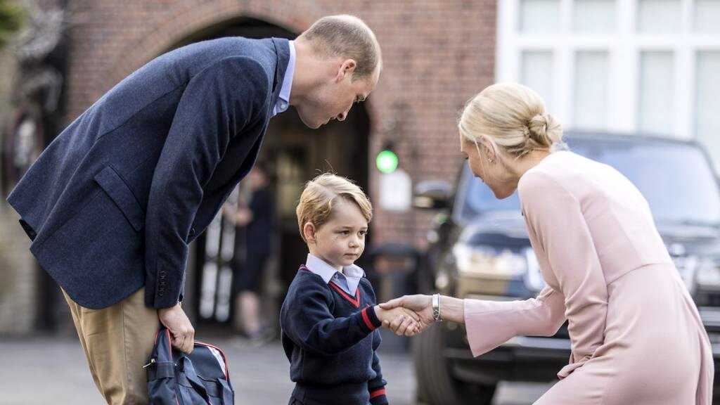 Интересно, многие ли дети удостаиваются такого внимания со стороны взрослых, как принц Джордж? Фото из Интернета