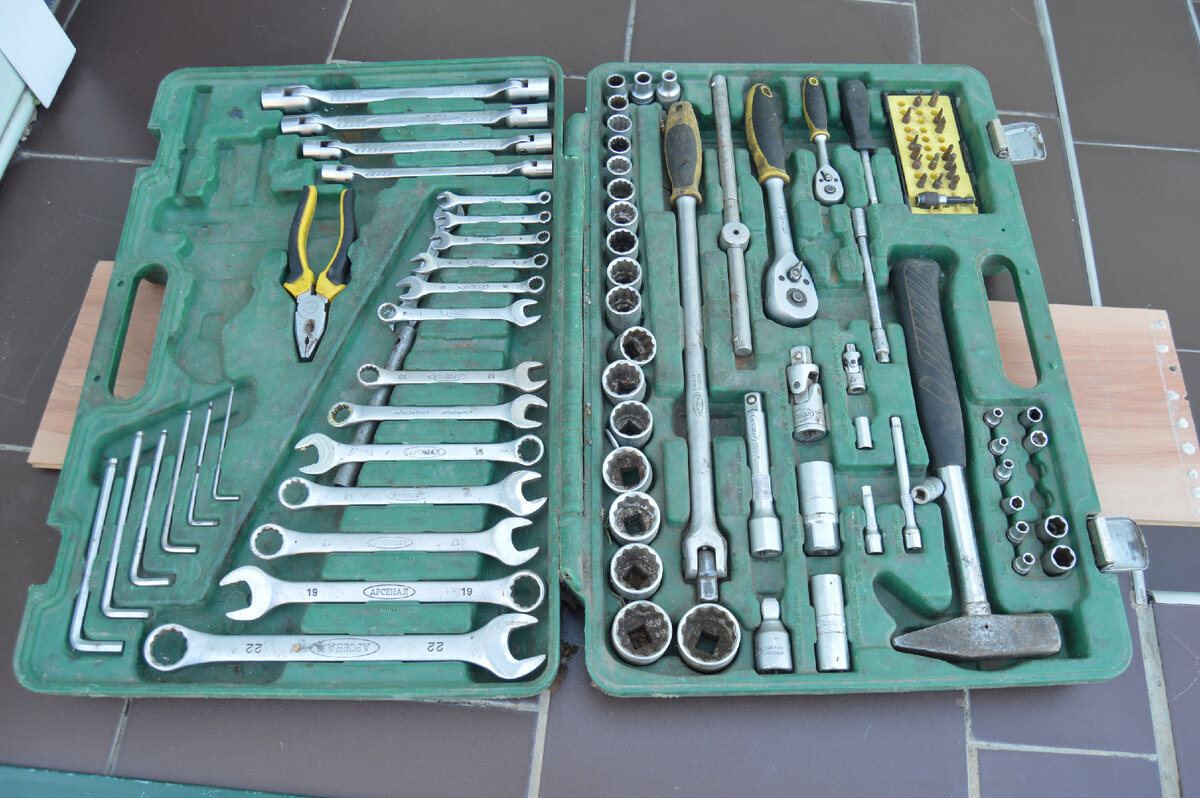 Личное фото. Инструмент для ремонта.