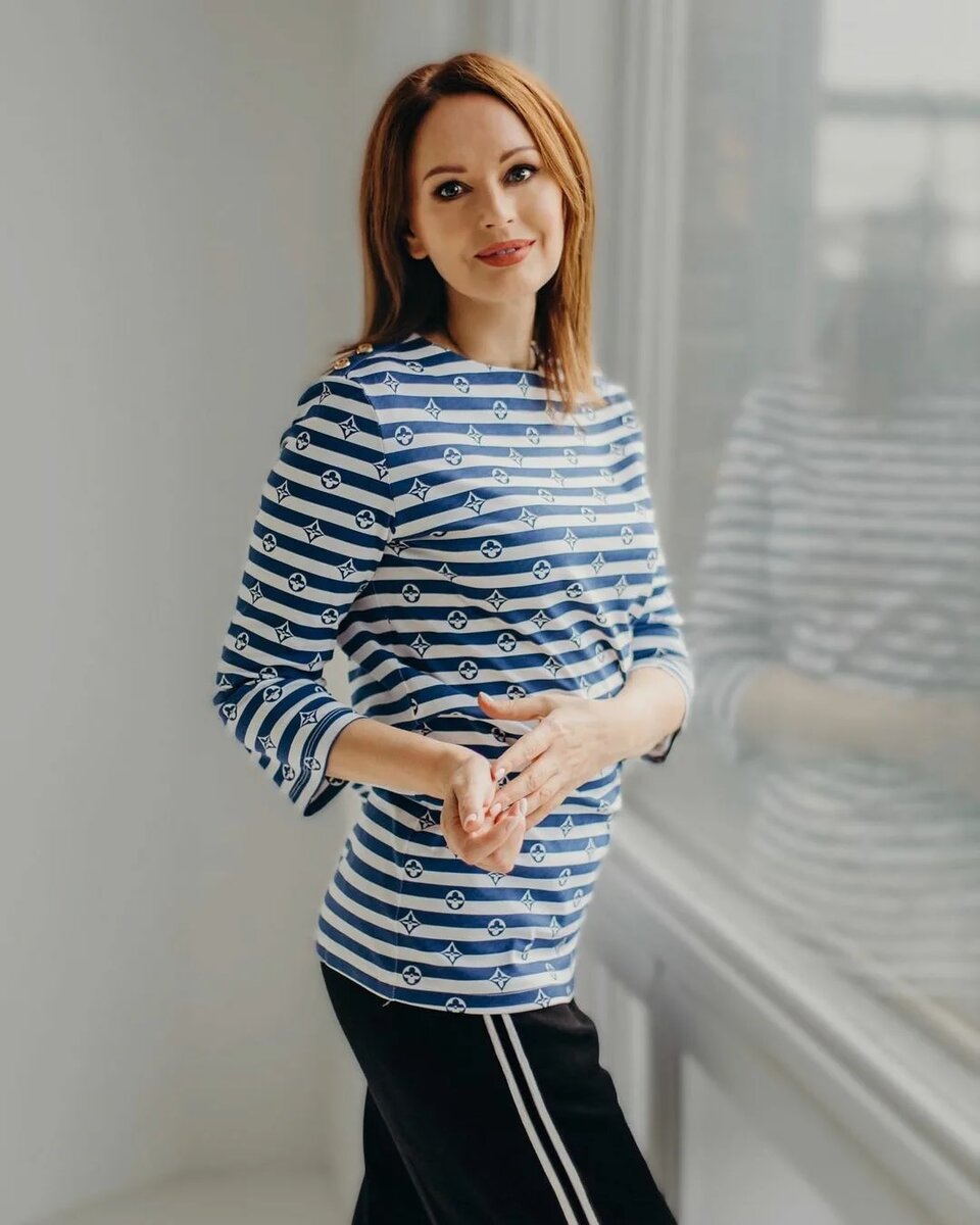 Ирина Безрукова в тельняшке Louis Vuitton