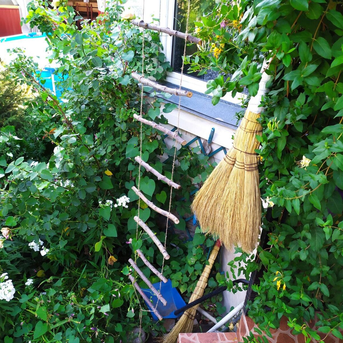 Самодельная лесенка.