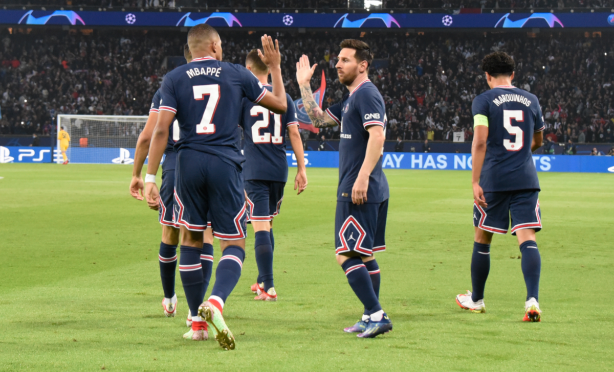 Лионель Месси забил свой первый гол за "ПСЖ" с любимой левой после паса пяткой от Килиана Мбаппе. Фото: globallookpress