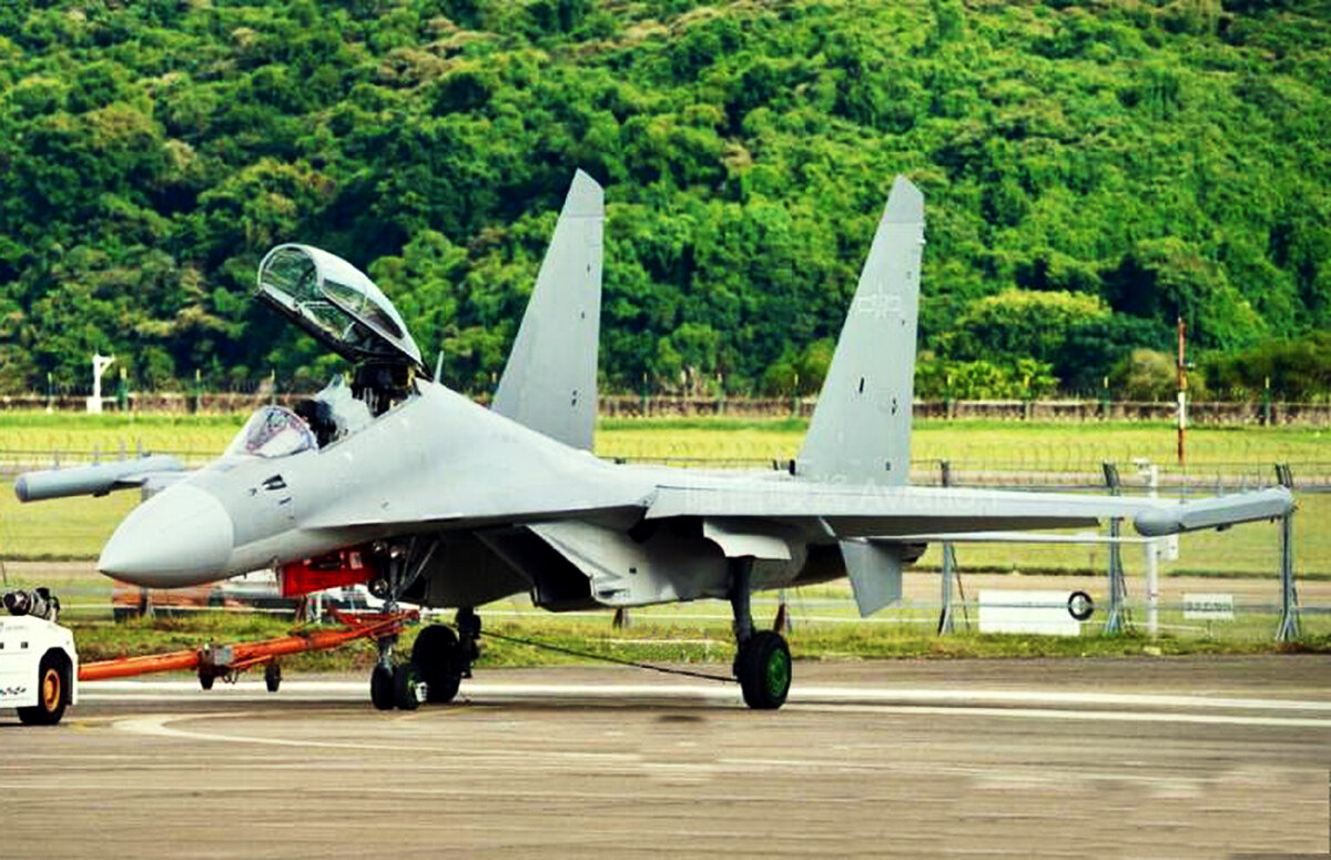 J-16D после испытаний. Фото Twitter.com