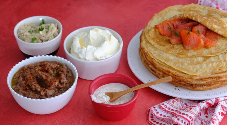 Больше рецептов блинов см. www.gastronom.ru