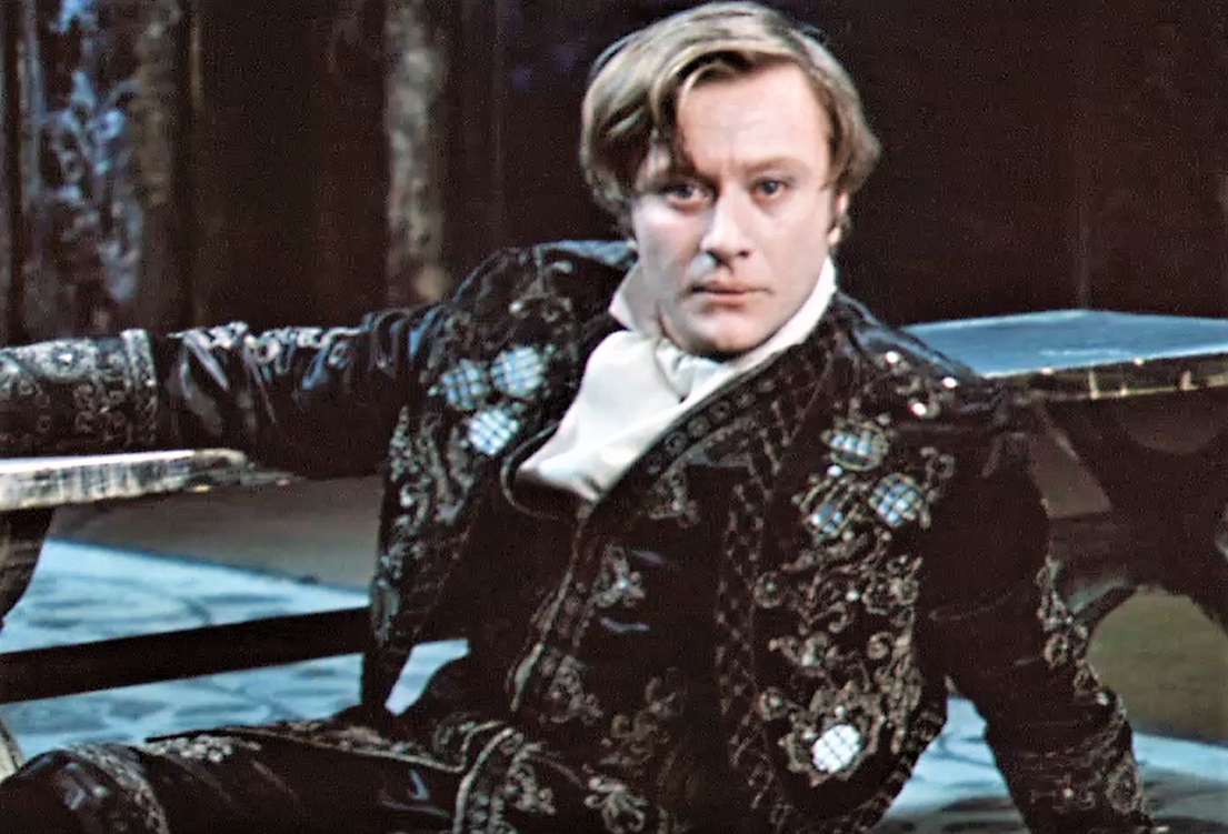 Кадр из телеспектакля "Безумный день, или Женитьба Фигаро" (1973)