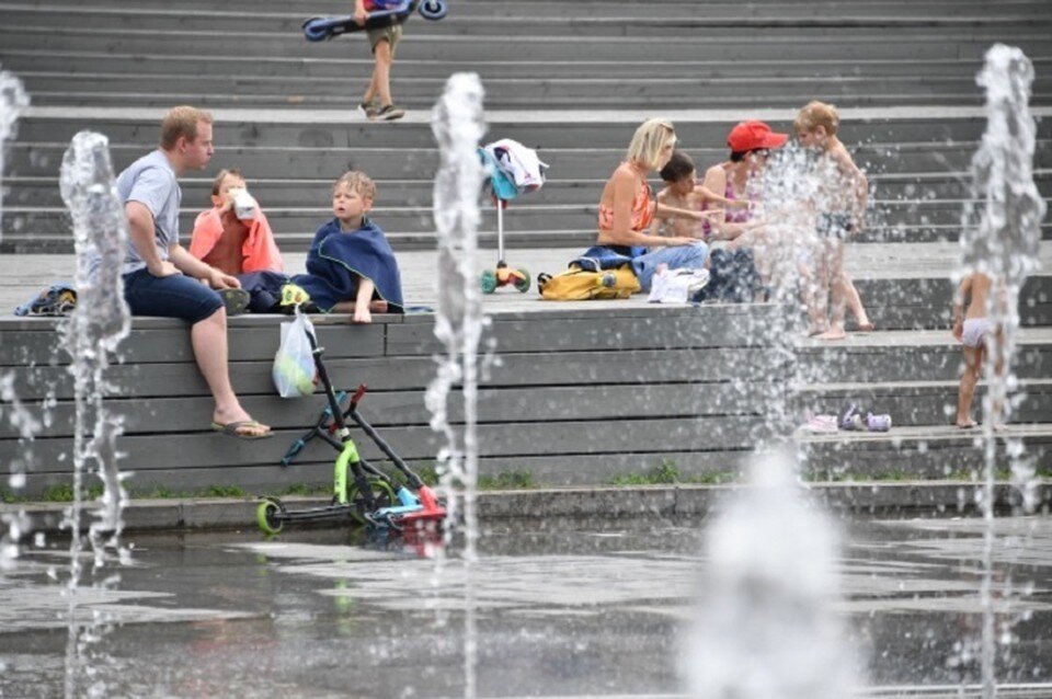     Жара продержится вплоть до начала следующей недели. Иван МАКЕЕВ