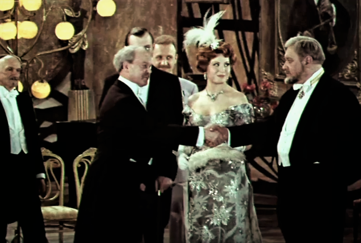 Кадр из телеспектакля "Господа Глембаи" (1979)