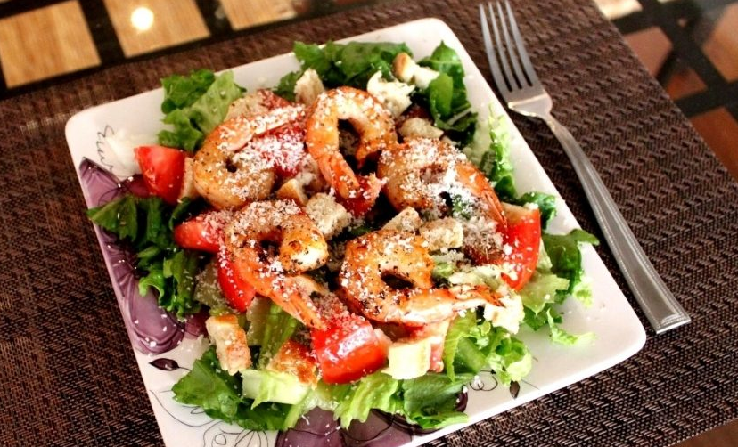 Это калорийный салатик, не заказывайте его!