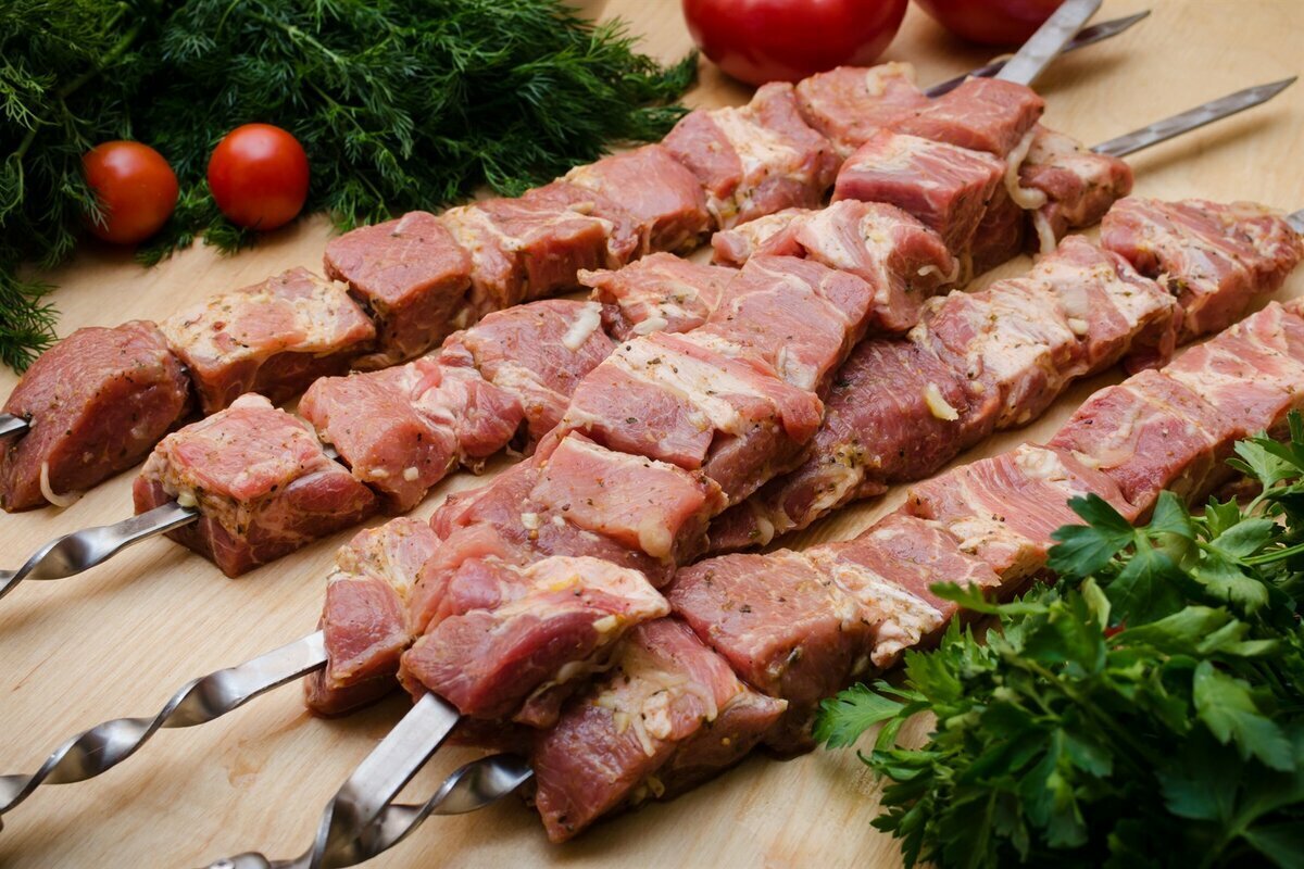 Шашлык из свиной шейки. Заказать: https://parnoemjaso.ru/products/3000