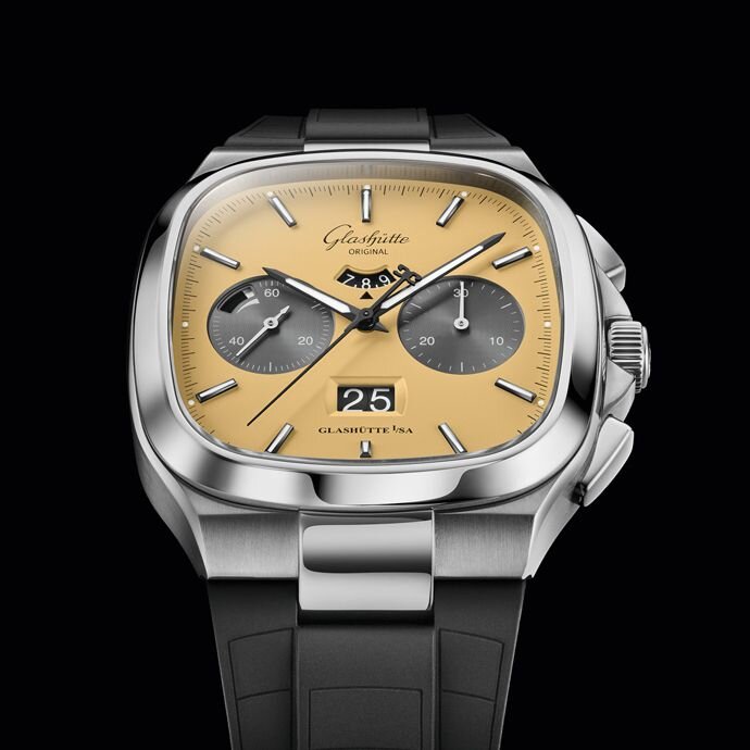 Часы Seventies Panorama Date Golden Bay 