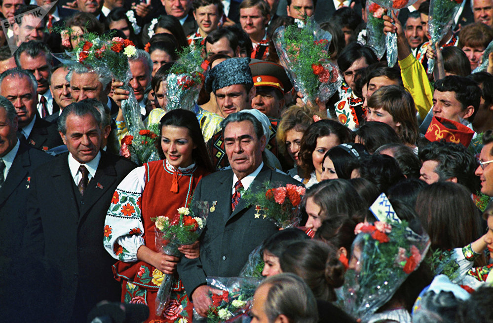 Политические портреты. Леонид Брежнев, Юрий Андропов