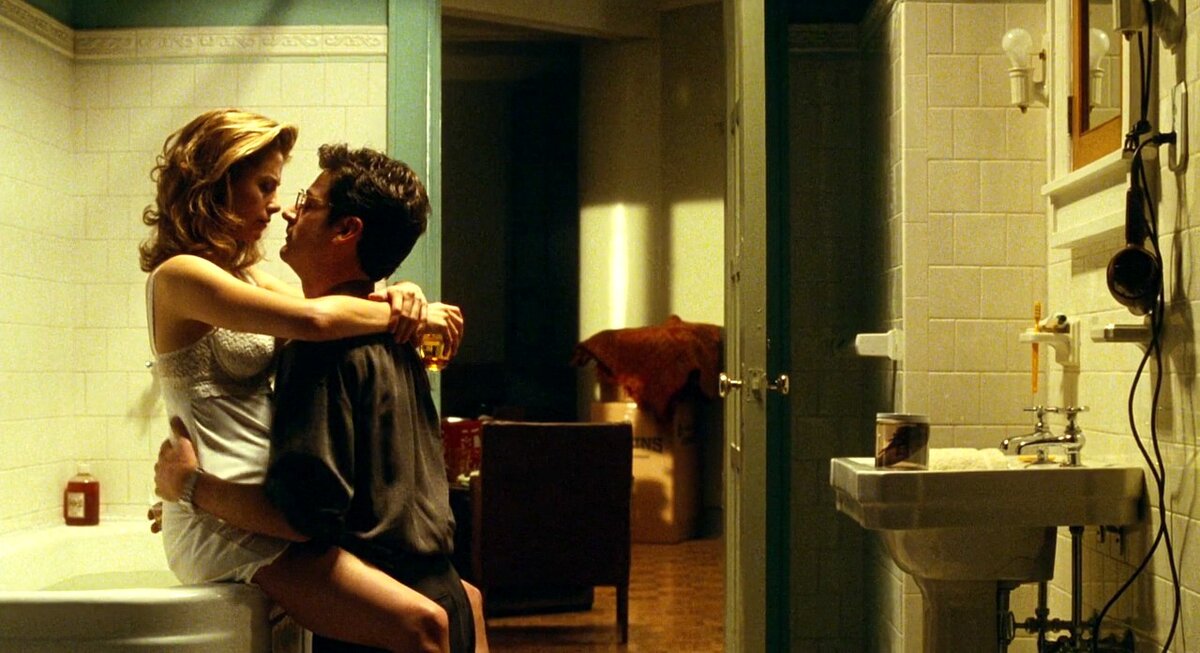 Вы видите главного монстра на этом скриншоте? Нет? А он тут есть! И затаился совсем близко от героев. 