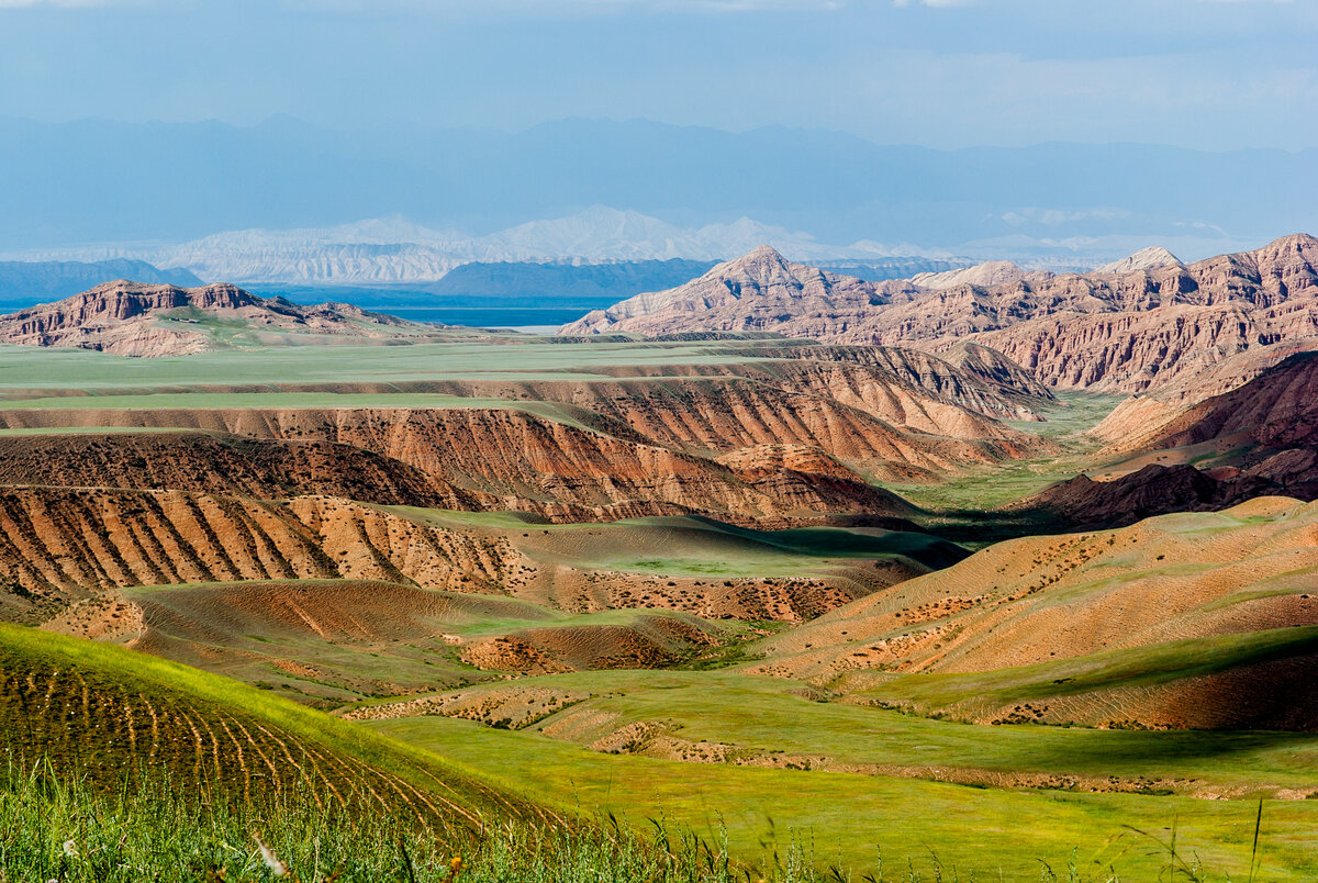 Северо шотландское нагорье великобритании. Нагорья страны. Цинхай-тибетский район. Нагорья страны. Гора куньлунь тибет гималаи.