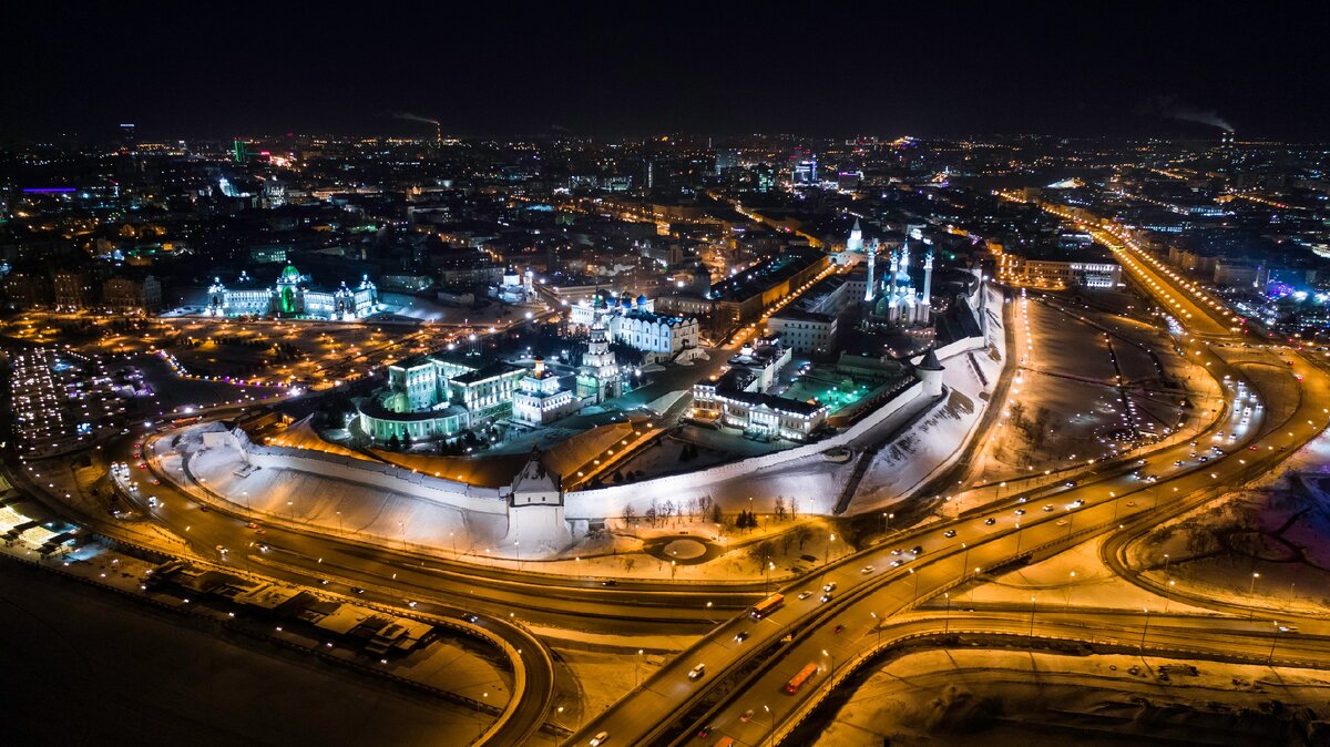 Казань Кремль ночью с высоты