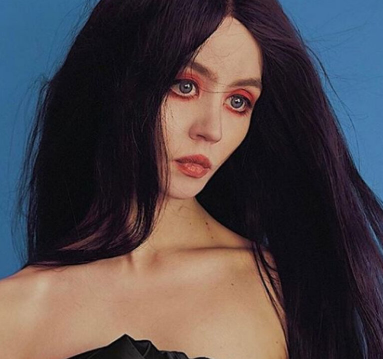 Фото из инстаграм Элисон Гарвард (@alliharvard)