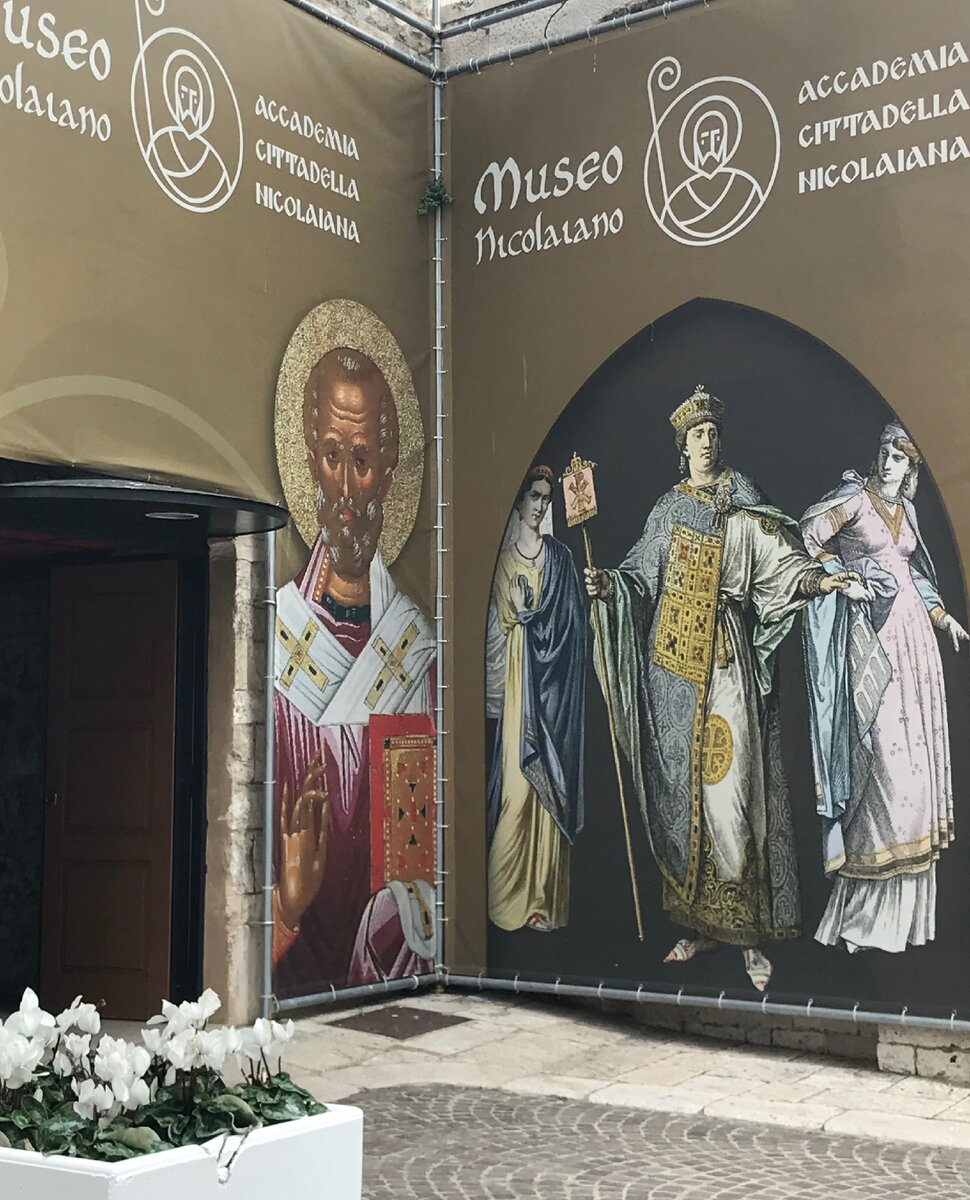 Уникальное хранилище реликвий базилики Святого Николая Чудотворца и города Бари. Не проходите мимо!