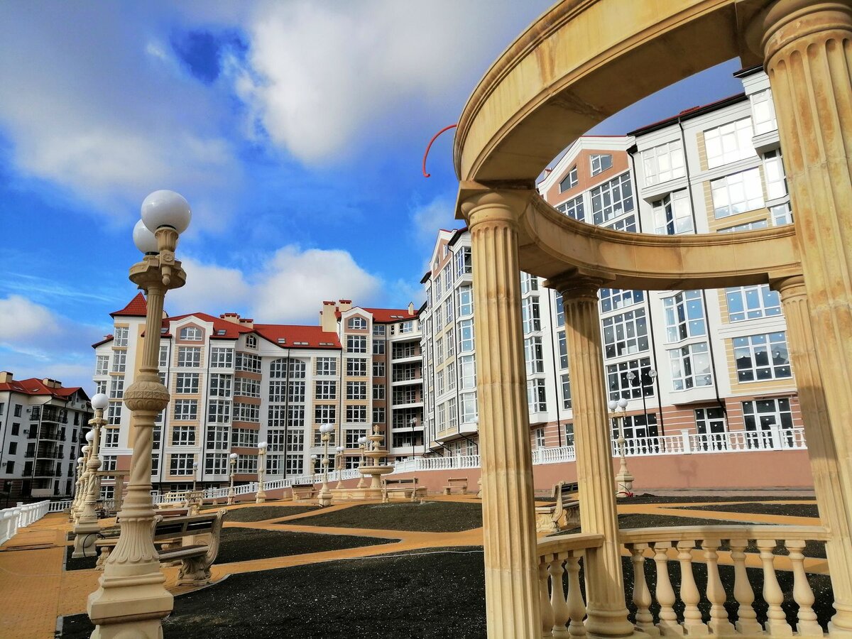 ЖК "Лазурный", работа по благоустройству территории