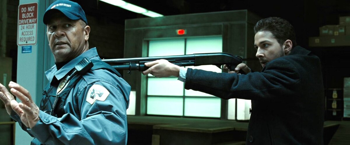 - Слышь, пацан, ну раз такое дело, может, заодно и спинку мне почешешь? 