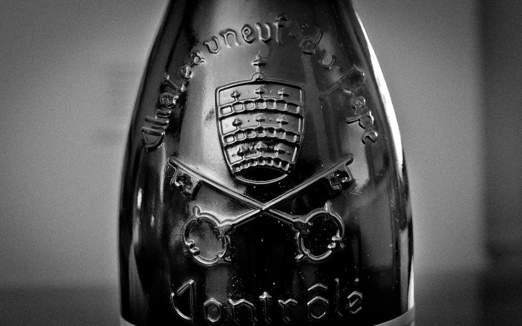 Chateauneuf du Pape Bottle Crest