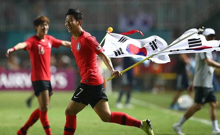 Сон радуется золоту Азиатских игр и освобождению от армии. 