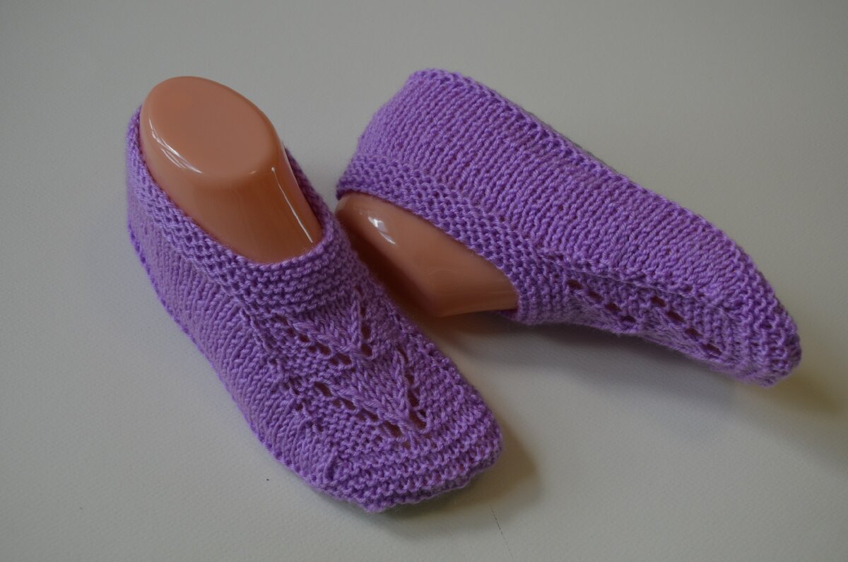 ажурные следки на двух спицах. следки елена пласкунова. следки. следки на двух спицах ажурные. ажурные тапочки следочки.
