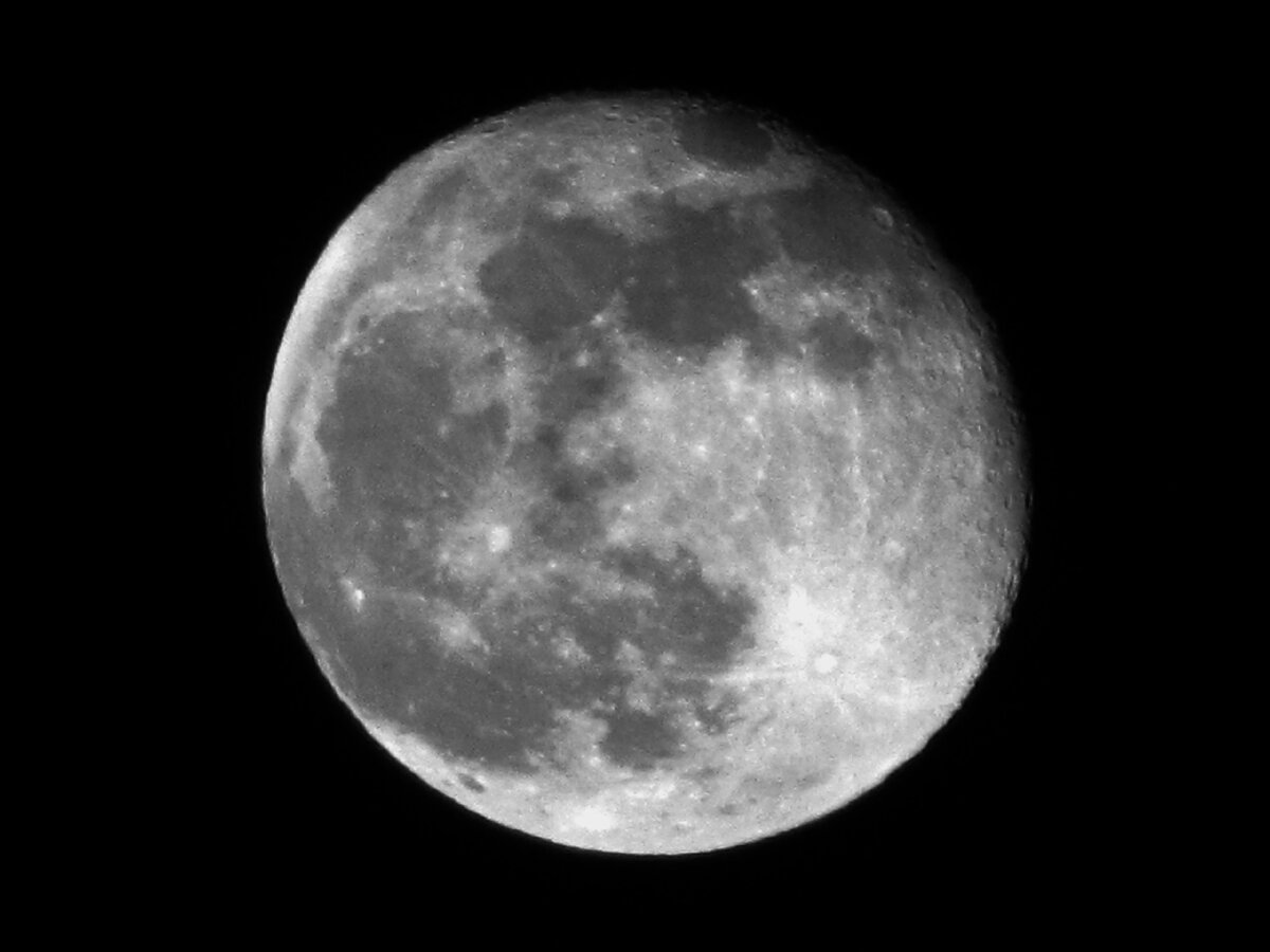 Так близка, и так далека от нас