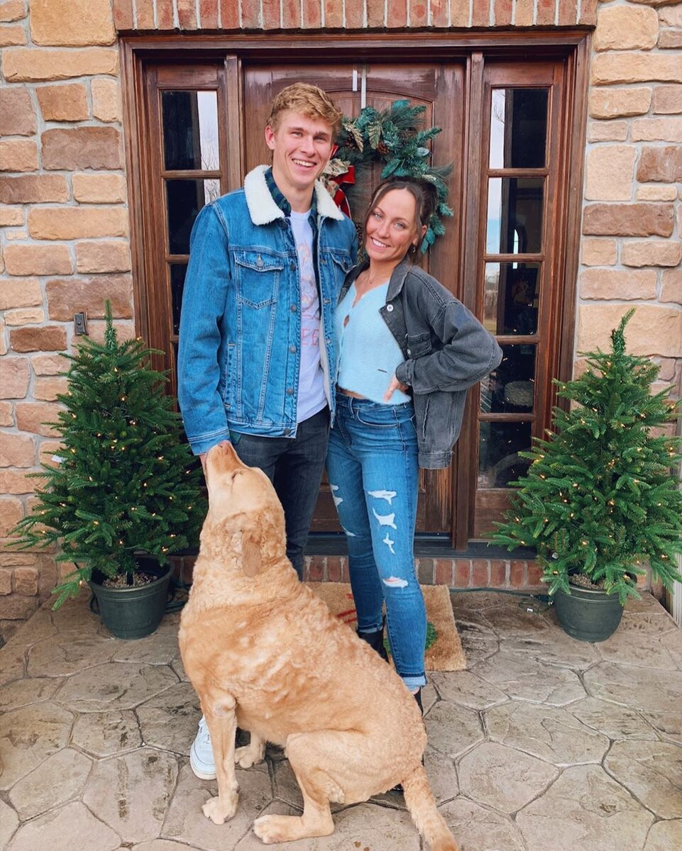 Cole tucker (actor). Такер инстаграм. Такер инстаграм. Такер инстаграм. Исполнитель такер фото.