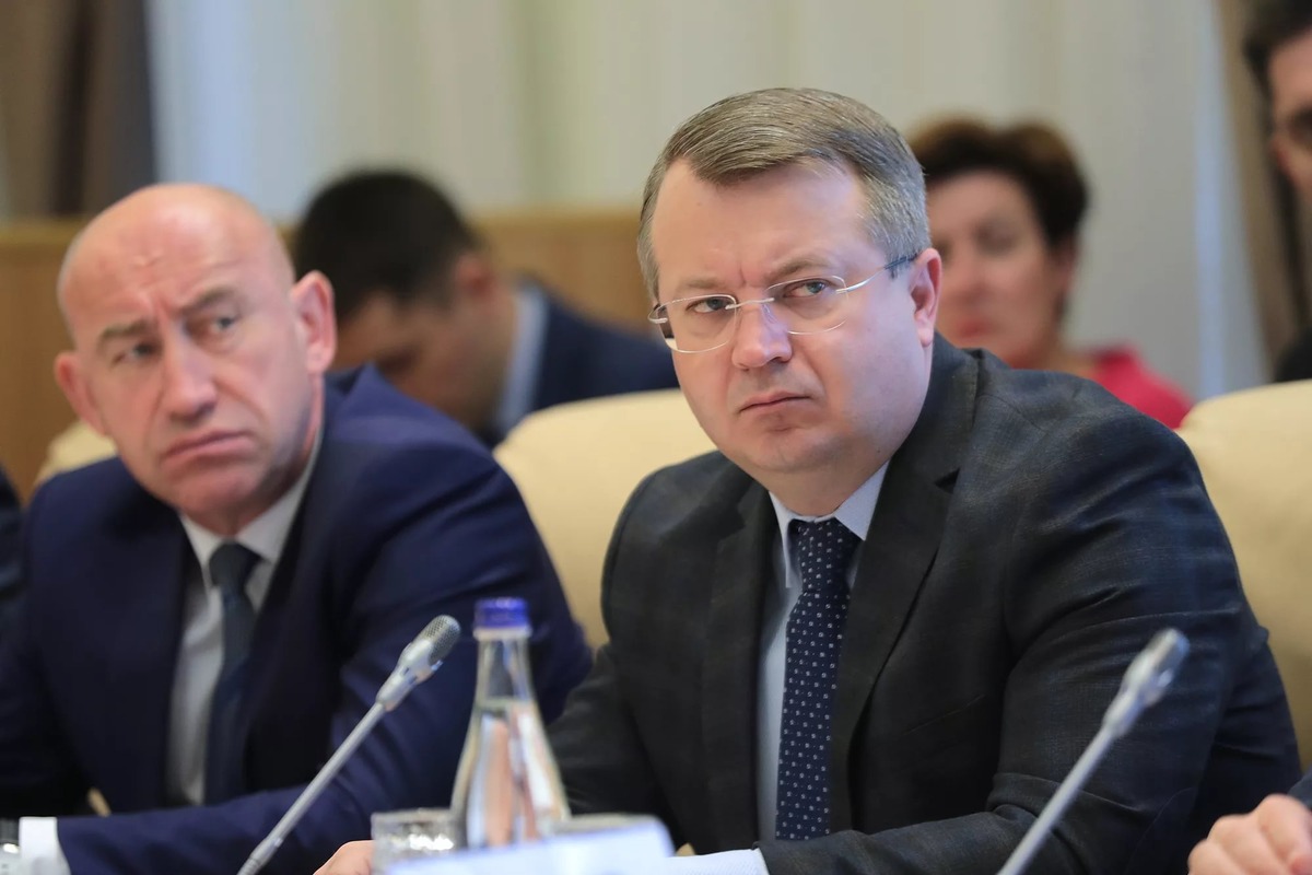 Василий Рудой (справа) Фото: пресс-служба правительства РО / donland.ru