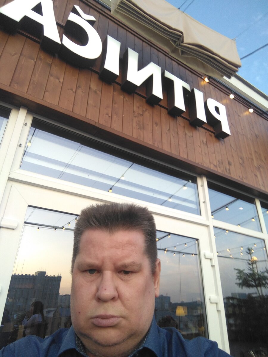 на балконной площадке