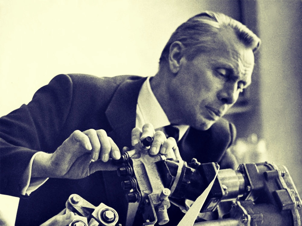  Р.Е. Алексеев