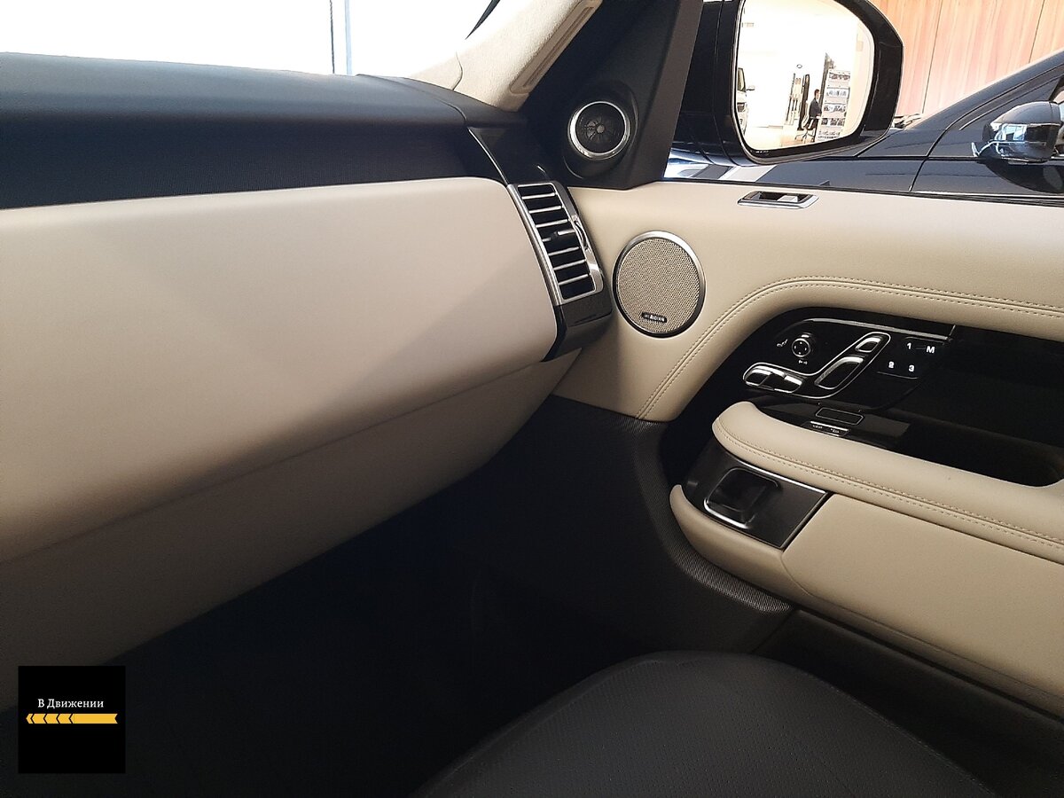 Зашёл в автосалон посмотреть на Рендж Ровер за 10 млн - Это вам не ...