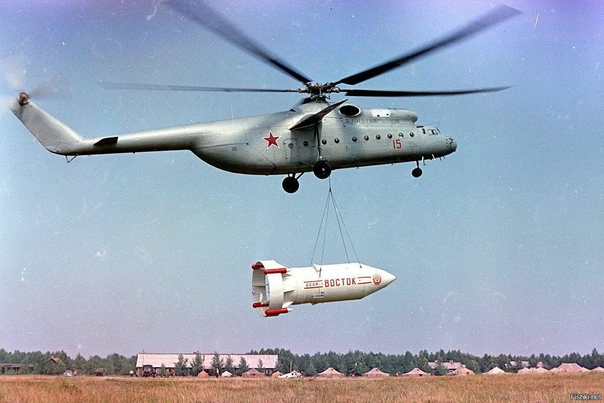Командир ми 6. Ми-6 вертолёт. Ми-6 вертолёт вертолёты СССР. Ми-6 вертолёт грузоподъемность. Ми6 вертолет 1992.