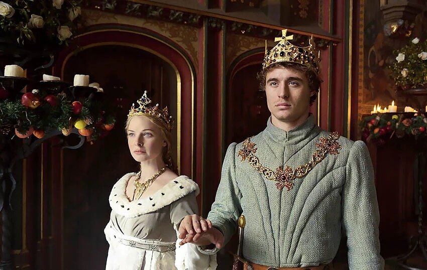 Элизабет Вудвилл и Эдвард IV в сериале «Белая королева»