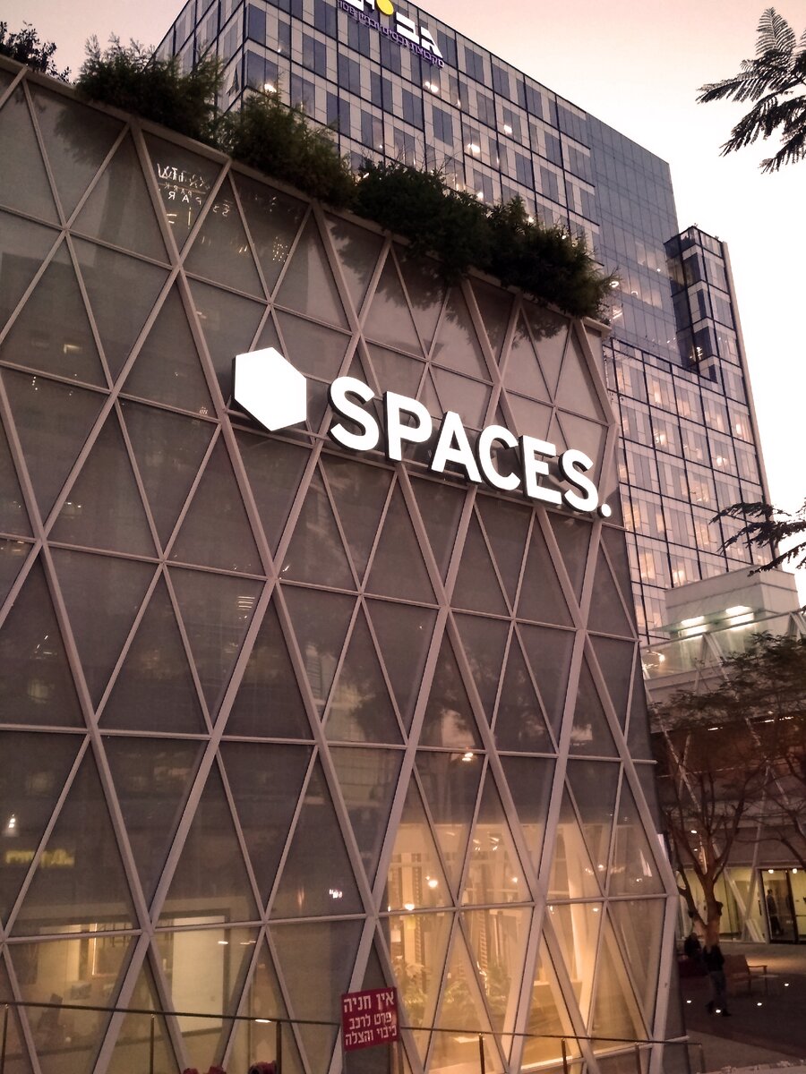 Уникальные здания завораживают