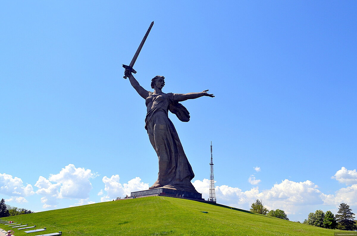 Все статуи россии