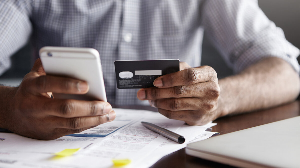 Функция чарджбэк по картам в ряде банков доступна через приложение