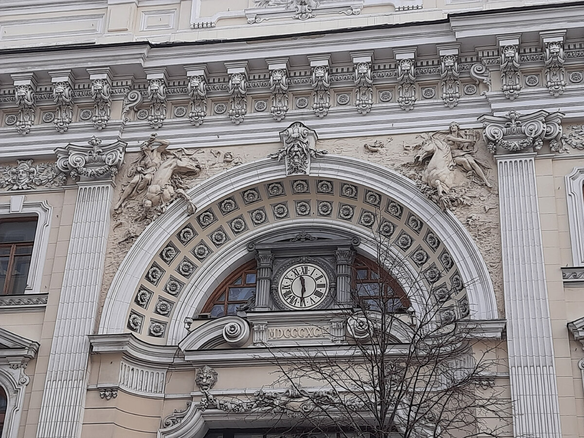 Продолжаем гулять по Москве. Сандуновские бани и доходный дом Фирсановой.  Нелегкая судьба русской бизнес-леди | Пенсионерам не сидится | Дзен