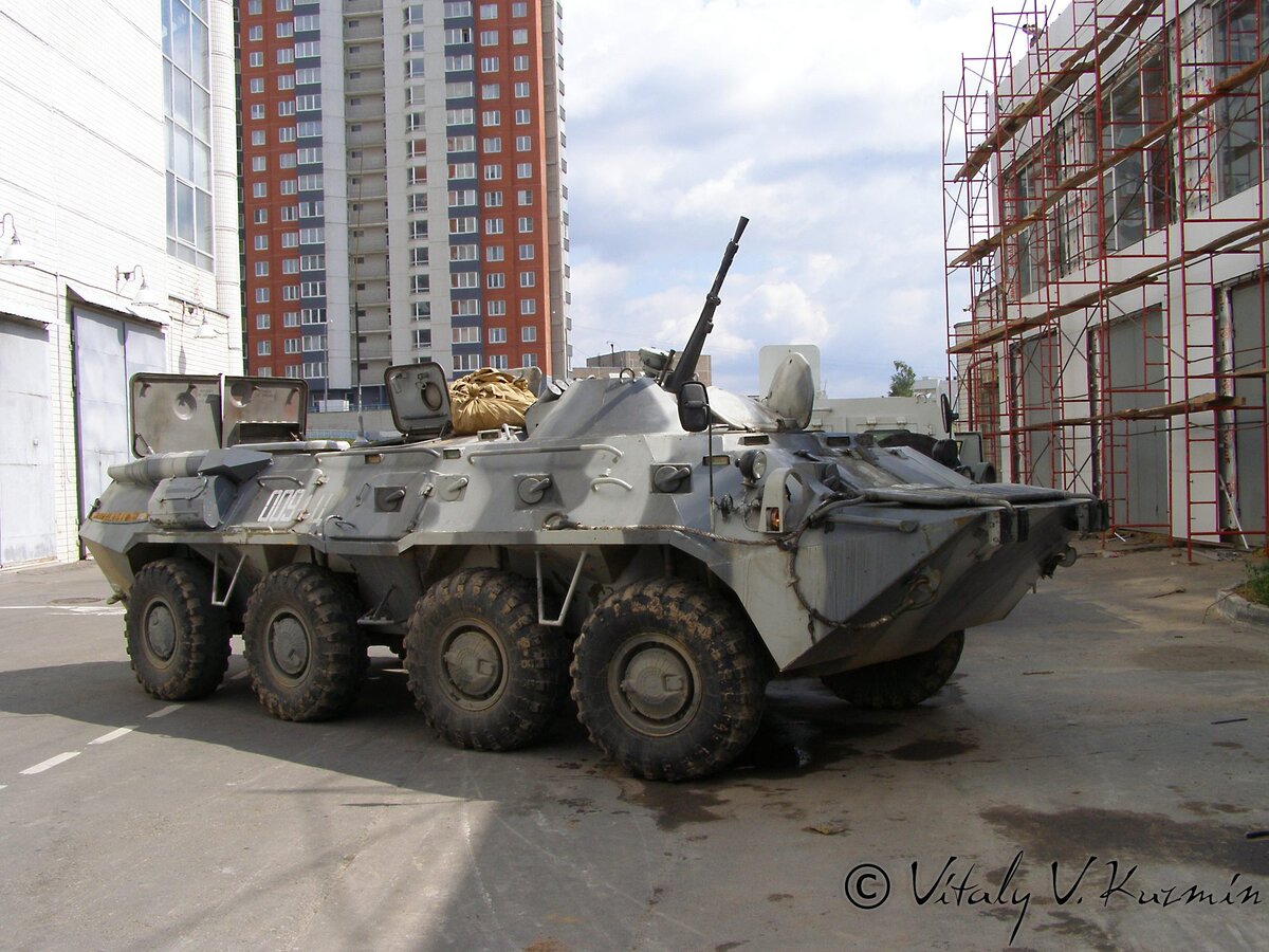 БТР-80М московского ОМОН в 1/72. Новое ярославское сердце  бронетранспортера. | Мастерская ФOPMAT72 - о моделизме | Дзен