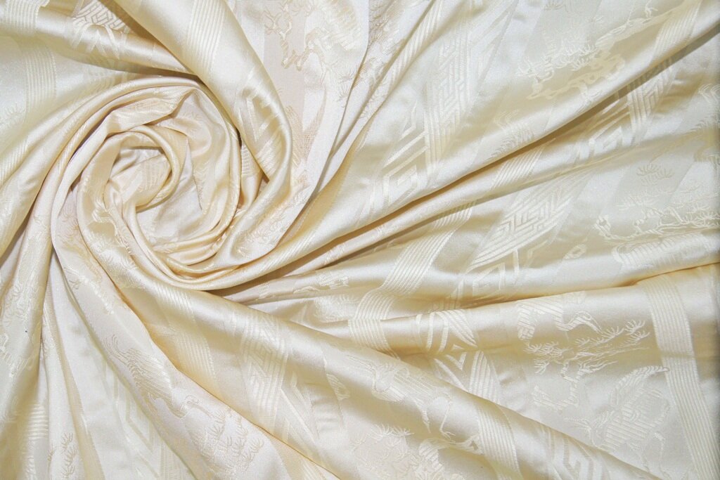 Жаккард шелковый "Сакура-журавль"