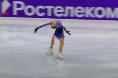 Глейхенгауз прямо приватизировал этот "кораблик" с руками назад, скоро его запретят за то, что он вызывает перистальтику у зрителей Фотография взята из видео находящегося в открытых источниках