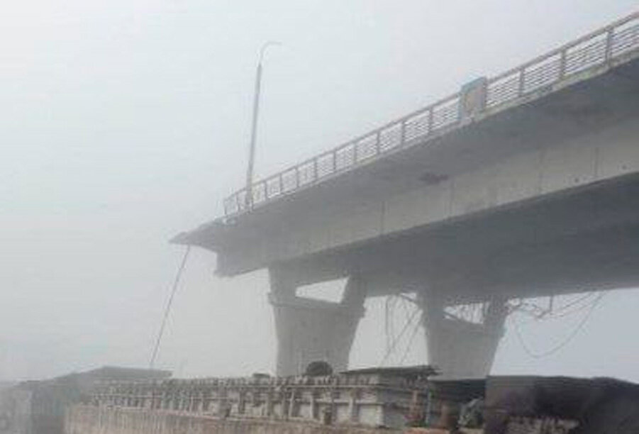 Взорванный Антоновский мост через Днепр. Херсон, 11 ноября 2022 года. Фото: соцсети