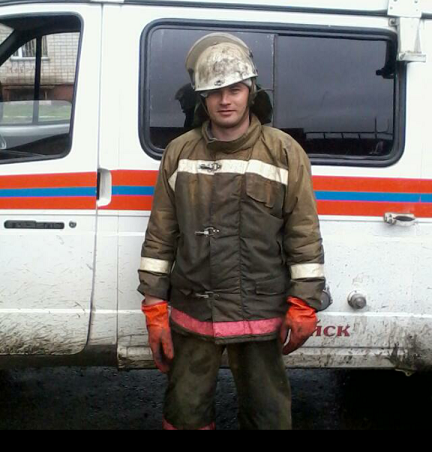 Добрый день, уважаемые читатели! Сегодня я хотел бы рассказать сколько зарабатывает в России человек, который каждую рабочую смену рискует своей жизнью и спасает другие жизни.