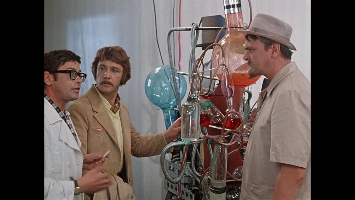 машина времени невозможна. машина времени из иван васильевич меняет. иван васильевич меняет профессию кадр с машиной времени. машина времени невозможна. машина времени из фильма иван васильевич меняет профессию.