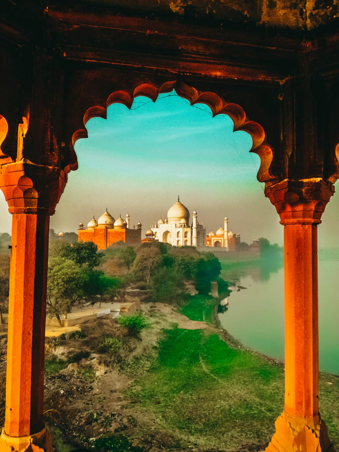 https://unsplash.com/photos/mwV6PsB-7Bk