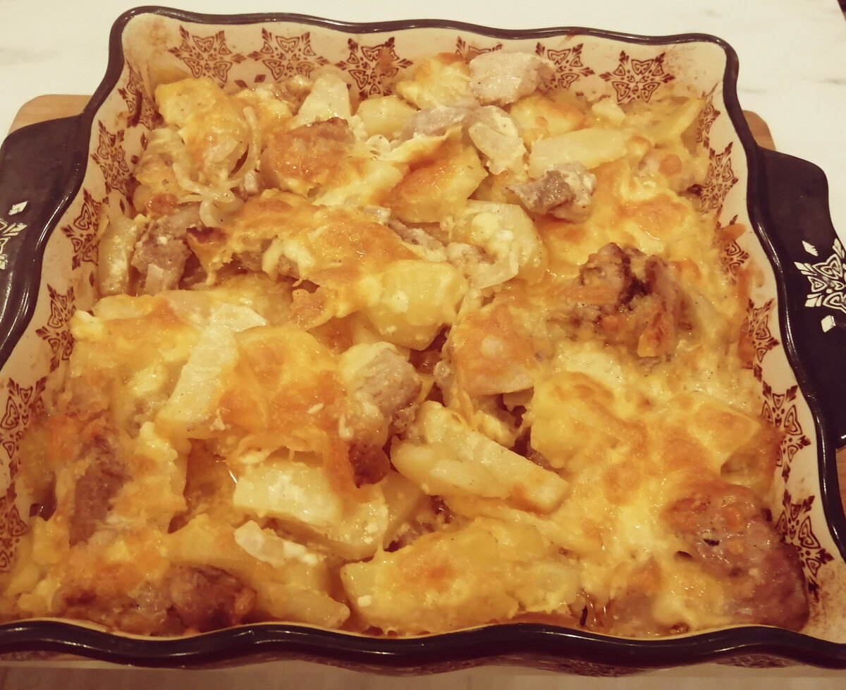 Как легко накормить семью из четырех человек. Картофельно-мясная запеканка.