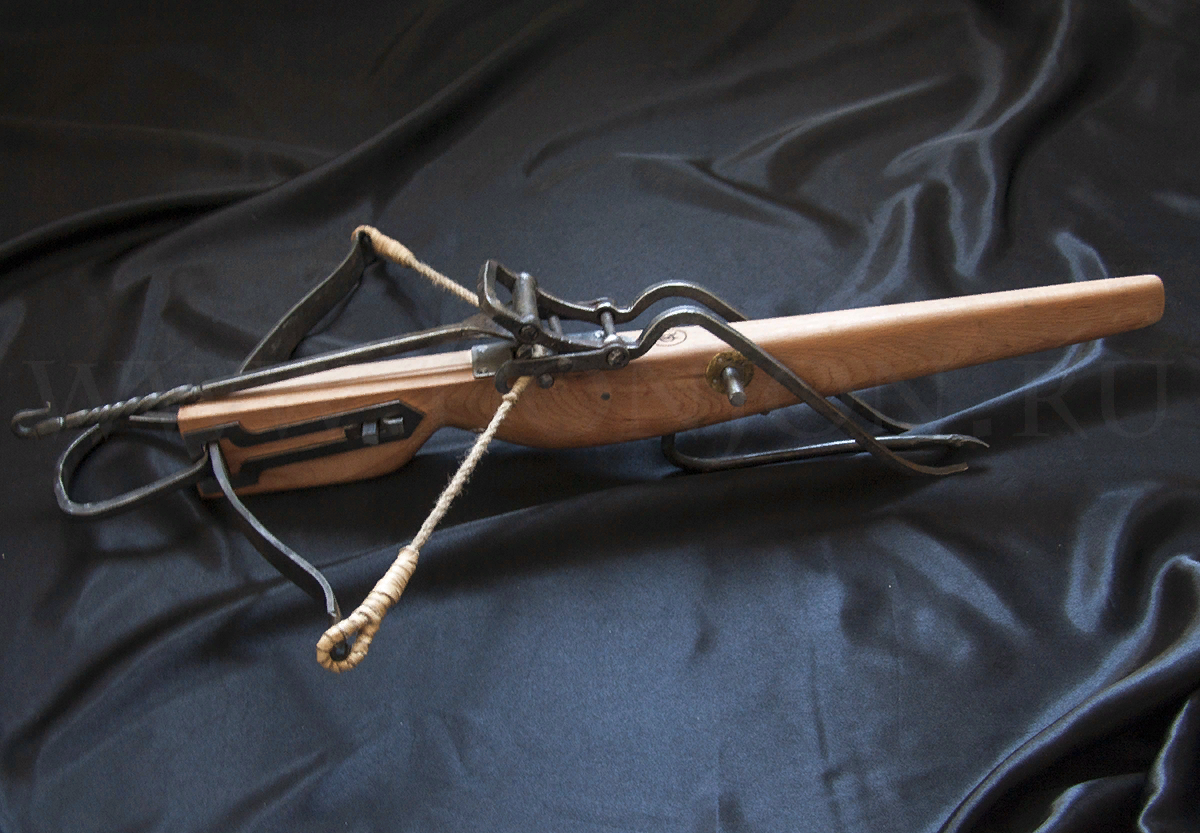 Арбалет с рычагом "козья нога"