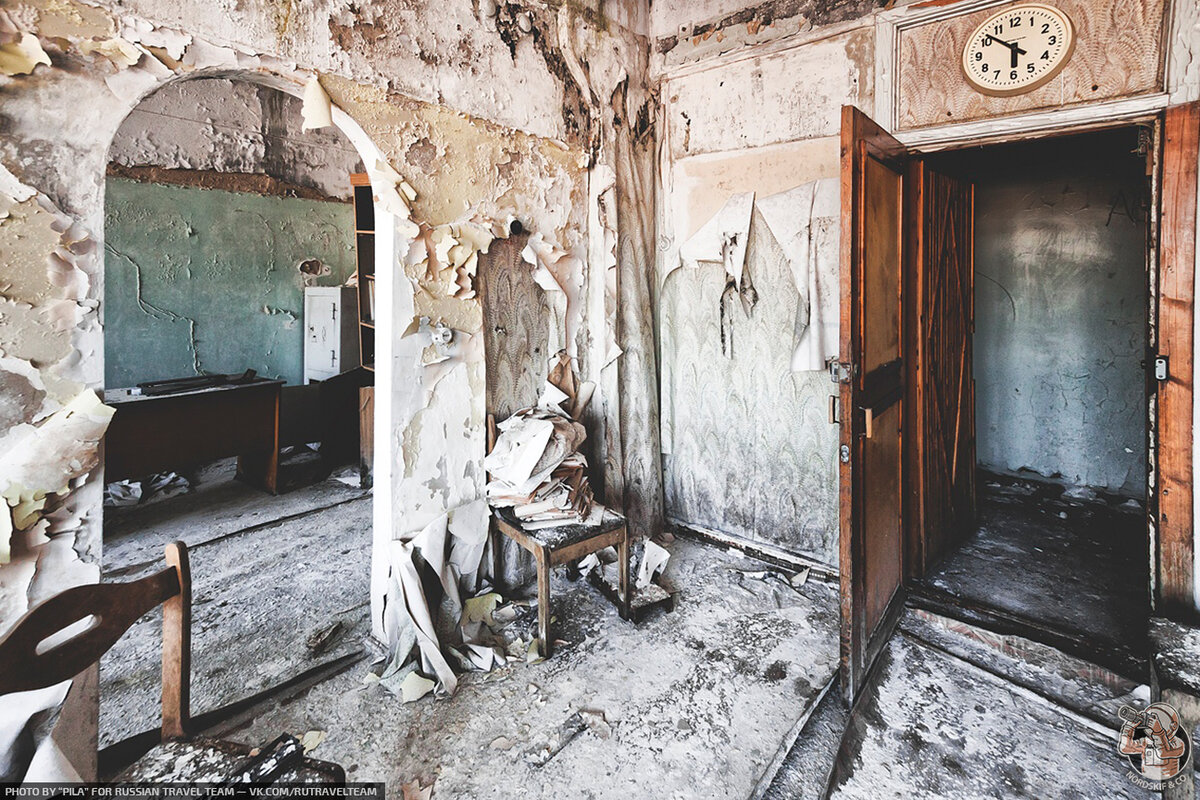 Нашли заброшенный советский завод от фотографий которого 