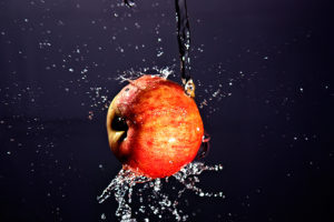  
Теперь поговорим про второе базовое понятие в теории фотографии – про время выдержки. Что это такое, какие бывают выдержки и что зависит от выставленного значения выдержки? Давайте разберемся.